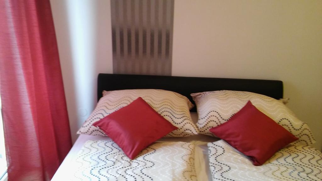 Apartment Лопар Екстер'єр фото