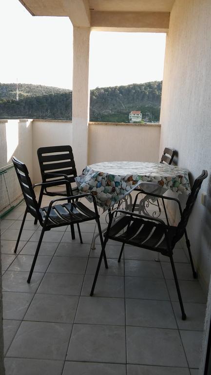 Apartment Лопар Екстер'єр фото